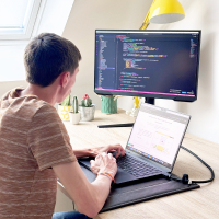 Notre développeur web travaille sur le site de Passeport Textile